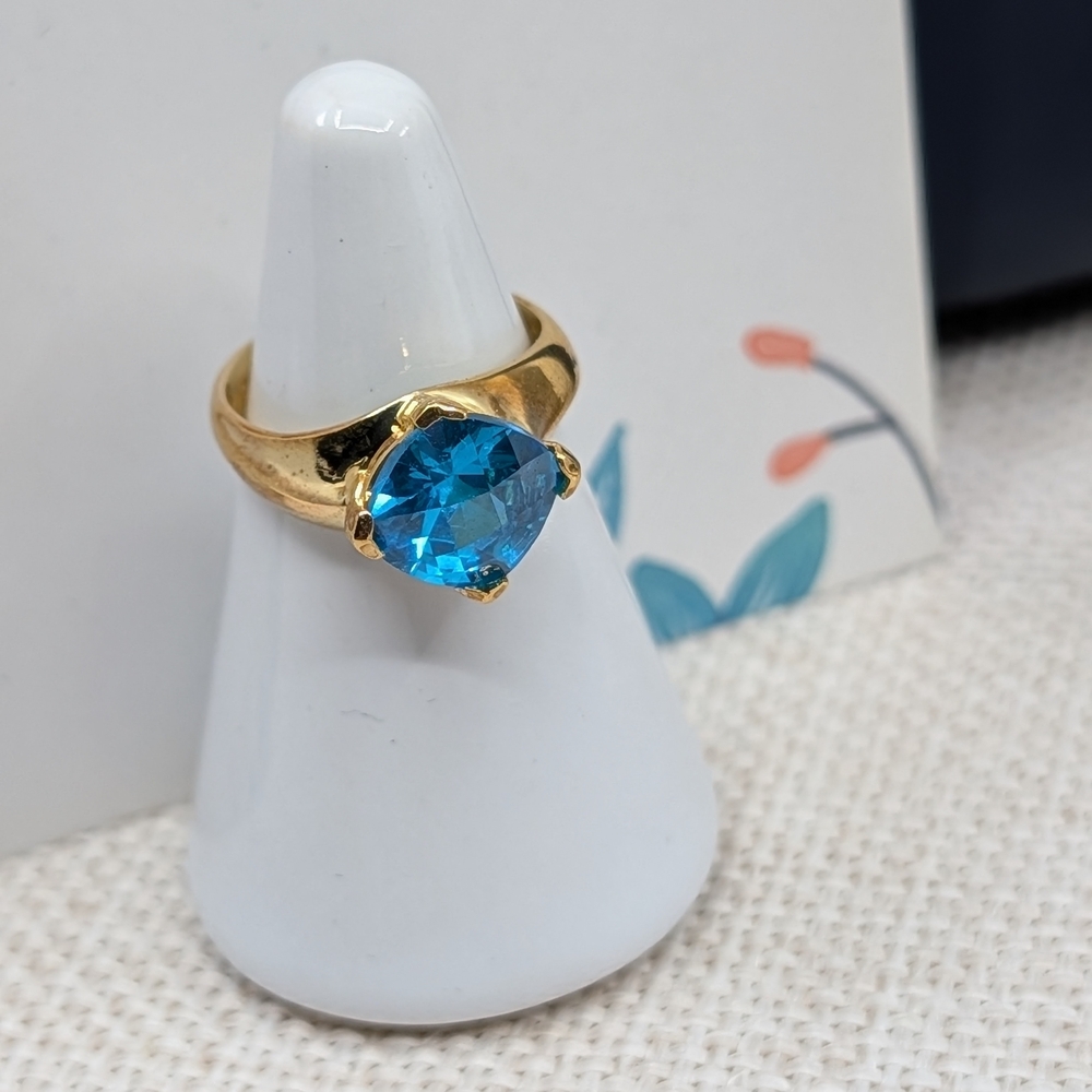 Vintage 925 Sterling Silver Ring with Blue Crystal | Rich Gold Finish | Size ~6 - Picture 9 of 16